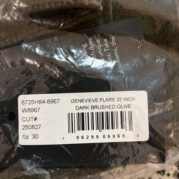 PAIGE - NWT! Genevieve Flare Jeans in Dark Brushed Olive Corduroy - Picture 7 of 9